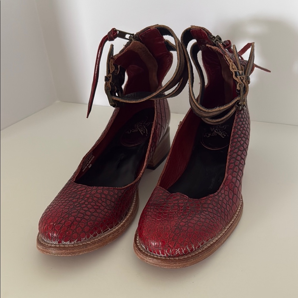 Freebird by Steven rare Red and Brown Sandals with Intricate Detailing